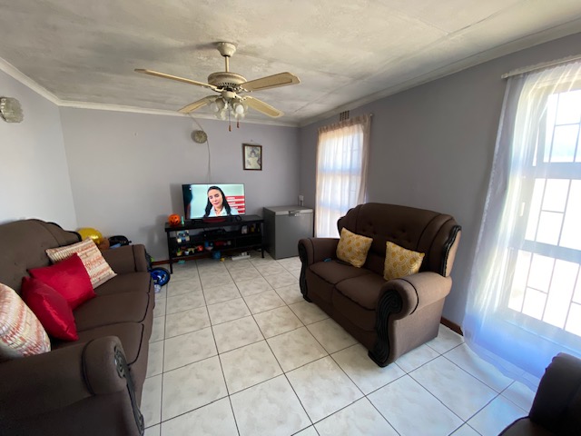 2 Bedroom Property for Sale in Strandfontein Village Western Cape